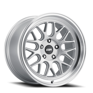 ESR Wheels CR Series CR1 Hyper Silver W/ Machined Lip 19x10 +25 5x114.3mm 72.6mm