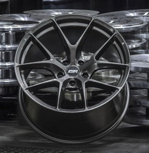 ESR Wheels RF2 GLOSS GRAPHITE 18x10.5 +22 5x114.3mm 72.6mm - Wheelwiz