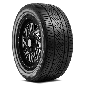 Predator Comptrax PR1 A/S 215/45ZR17