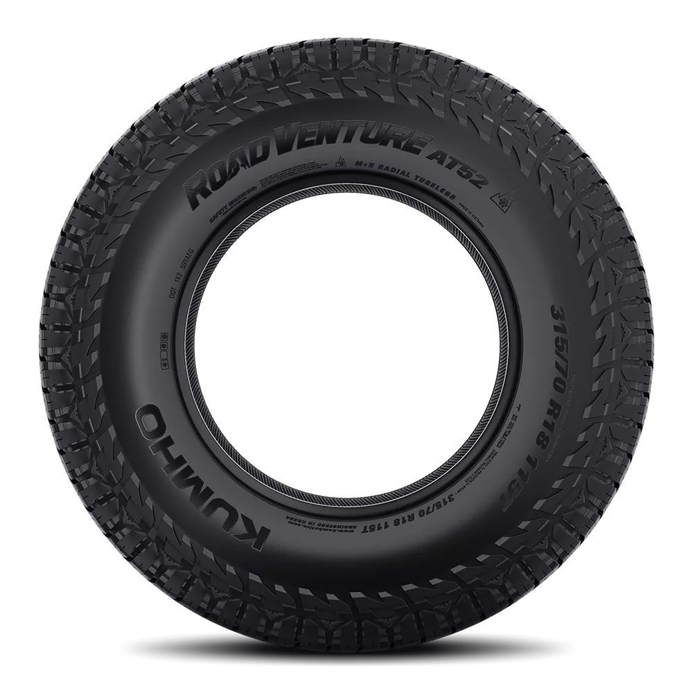 Kumho ROAD VENTURE AT52 LT235/75R15 104/101S C/6