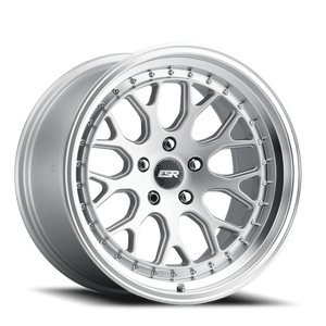 ESR Wheels CS Series CS01 Hyper Silver W/ Machined Lip 18x9.5 +22 5x120mm 0mm - Wheelwiz