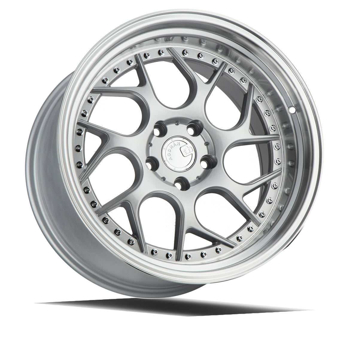 Aodhan DS01 Silver Machined Lip w/Chrome Rivets 18x10.5 +15 5x114.3 73.1mm - Wheelwiz