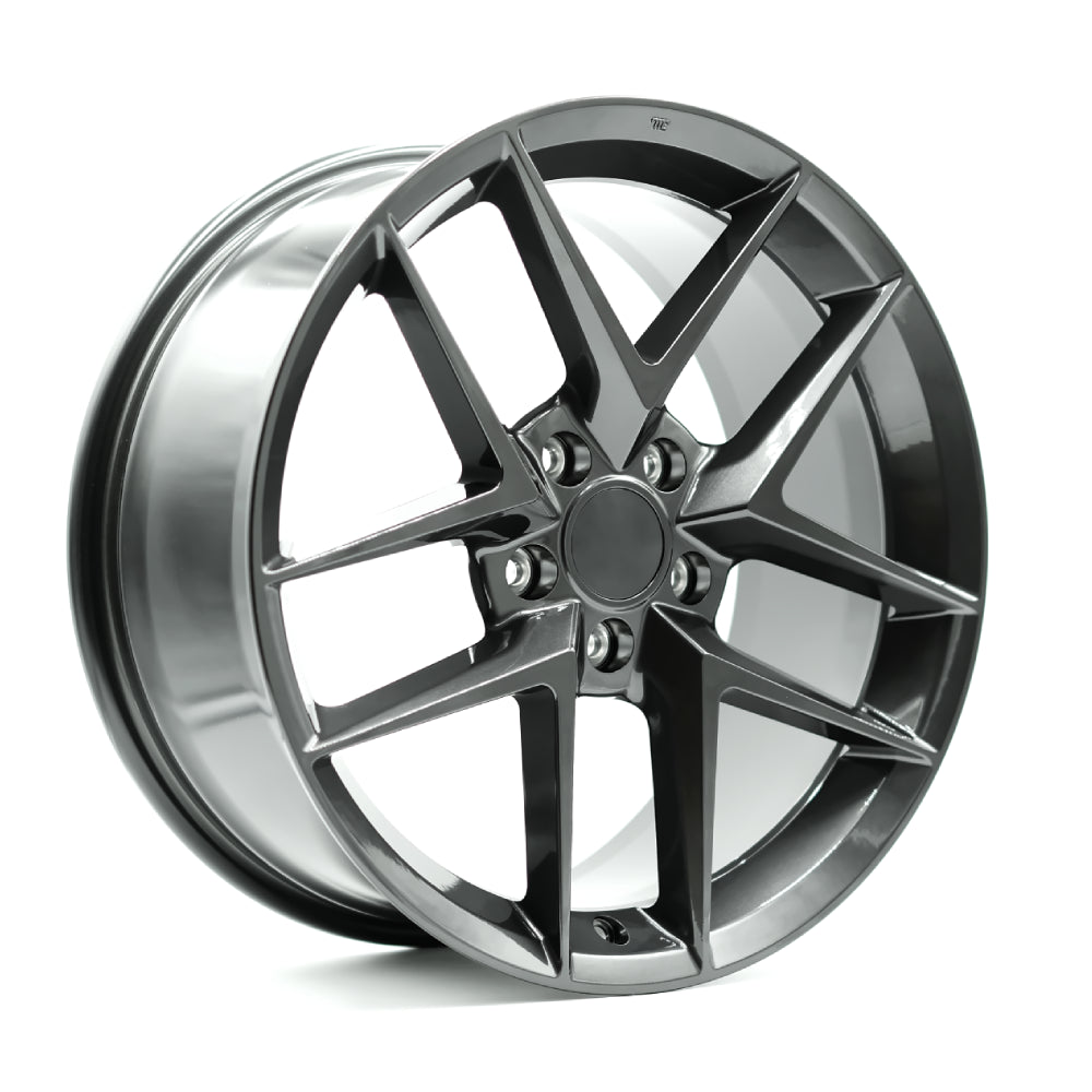 OEPlus HT04 Gloss Gunmetal 18x8 +42 5x114.3mm 64.1mm - Wheelwiz