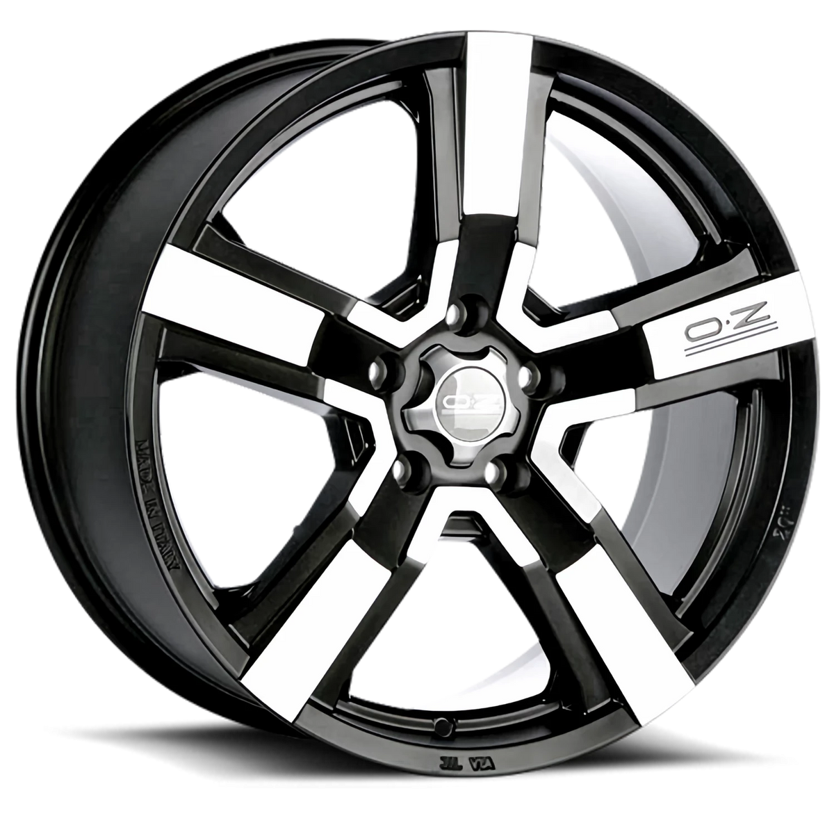 OZ Racing Versilia Matte Black W/ Diamond Cut 18x8 +35 5x112mm 75mm - Wheelwiz