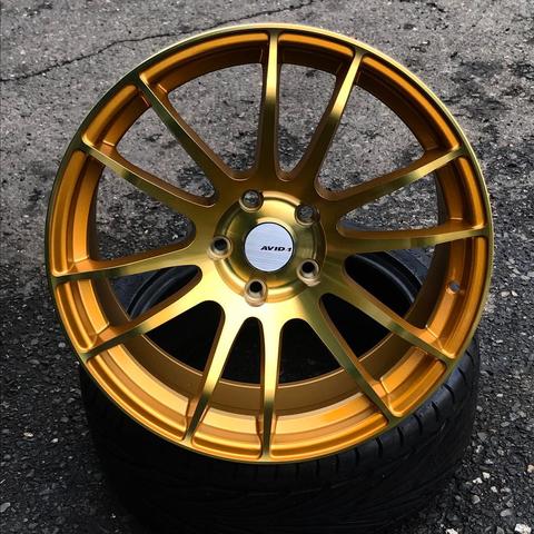 AVID.1 AV-20 Metallic Gold 18x8.5 +33 5x114.3mm 73.1mm