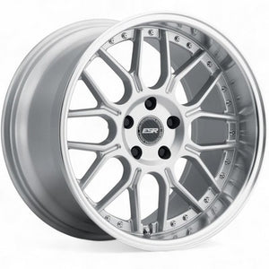 ESR Wheels CS18 HYPER SILVER MACHINE LIP 19x9.5 +22 5x114.3mm 72.6mm