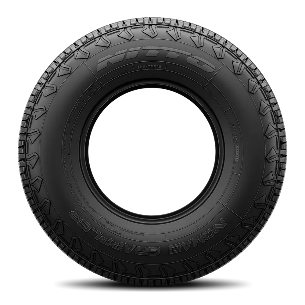Nitto Nomad Grappler 215/65R16