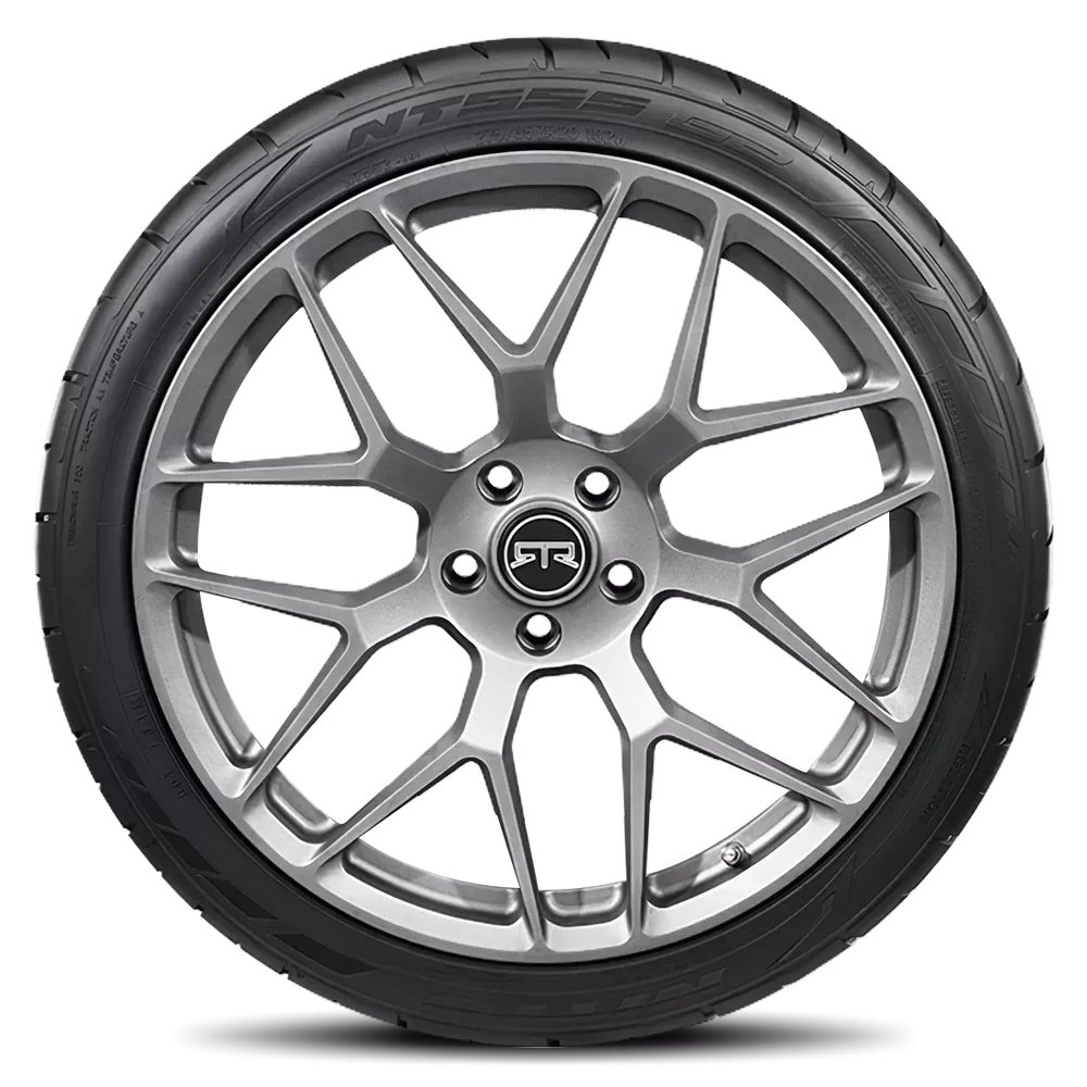 Nitto NT555 G2 245/45ZR17 - Wheelwiz