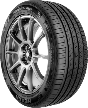 Nexen NFERA AU7 215/40R18