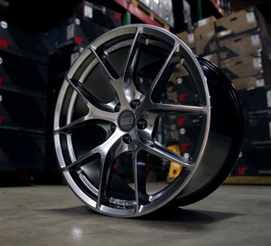 ESR Wheels RF2 Hyper Black 19x9.5 +35 5x120mm 72.6mm - Wheelwiz