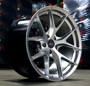 ESR Wheels RF2 HYPER SILVER 18x9.5 +35 5x112mm 66.6mm