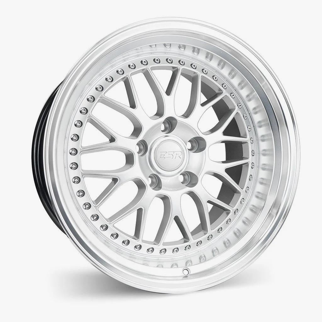 ESR SR01 Hyper Silver / Machined Lip 18x9.5 +35 5x120mm 72.6mm - Wheelwiz