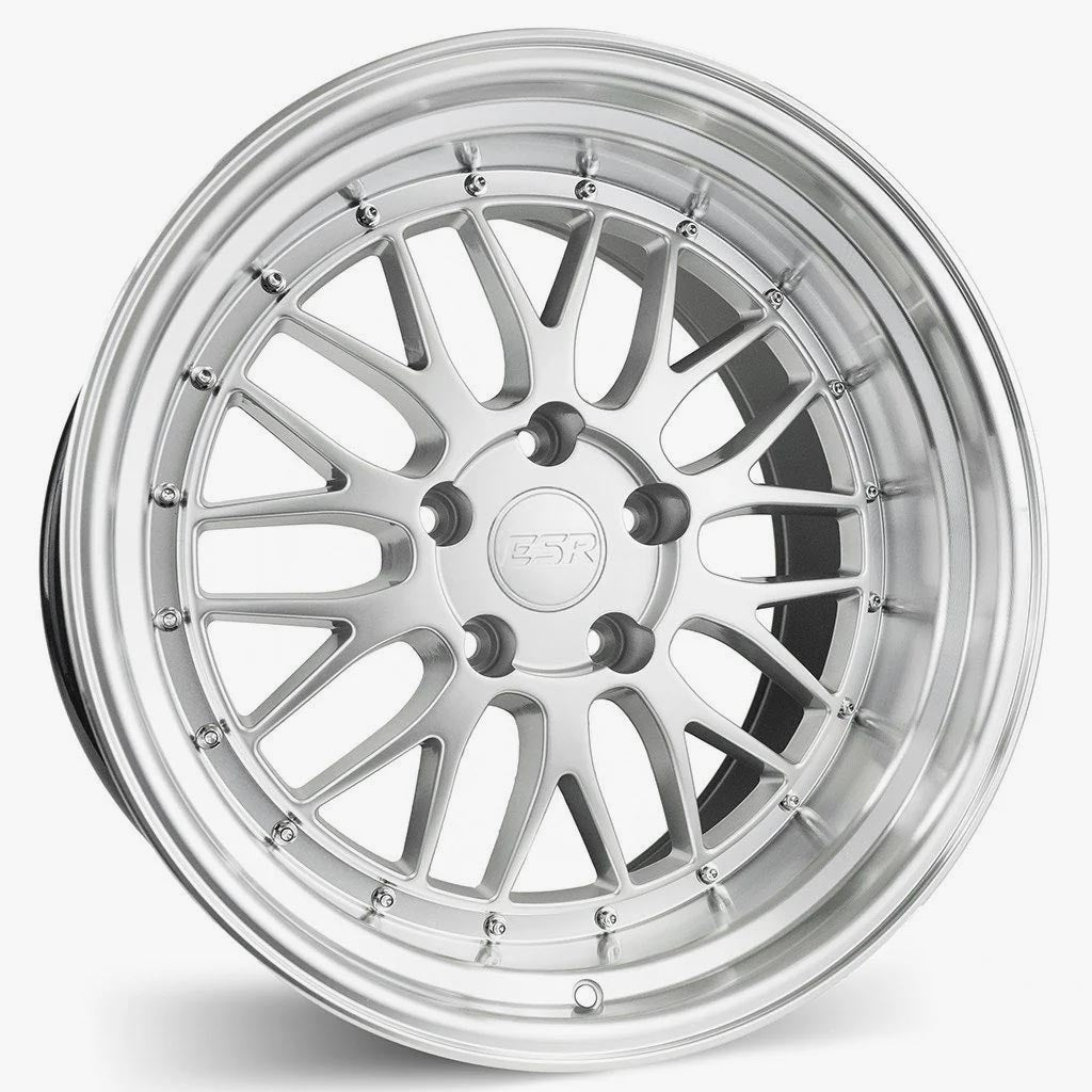 ESR SR05 Hyper Silver / Machined Lip 18x8.5 +30 5x112mm 72.6mm - Wheelwiz