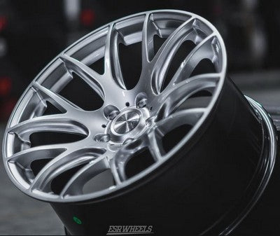 ESR Wheels  Hyper Silver 19x10.5  mm 99mm - Wheelwiz