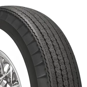 Coker American Classic Radial (1 INCH Whitewall) Bias Look Radial 820R15