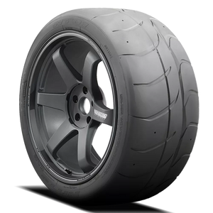 Nitto NT01 235/40ZR18